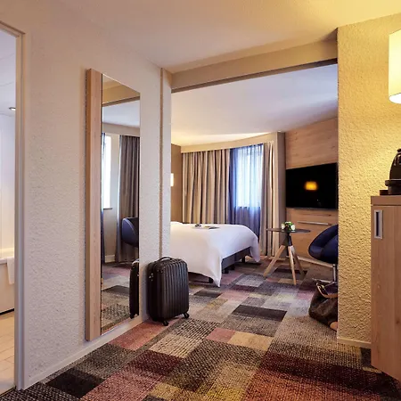 Mercure Centre Bassin Du Commerce 4* لو هافر