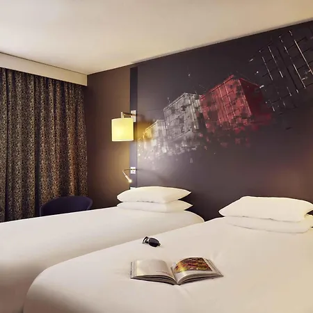 Mercure Centre Bassin Du Commerce 4*