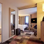 Mercure Centre Bassin Du Commerce 4* Le Havre