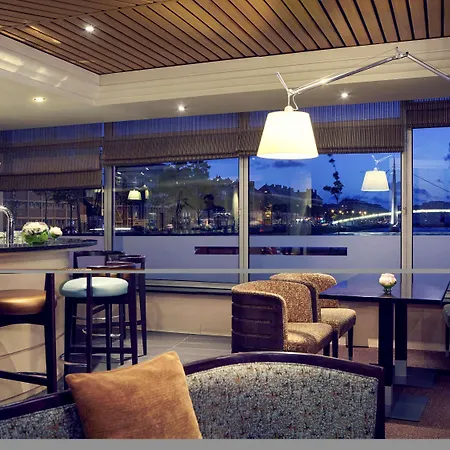 Mercure Centre Bassin Du Commerce Гавр