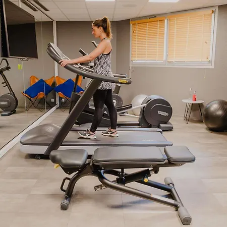 Hotel Mercure Centre Bassin Du Commerce 4*