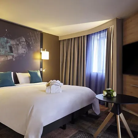 Mercure Centre Bassin Du Commerce 4*