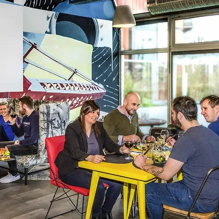 Hotel Mercure Centre Bassin Du Commerce 4*