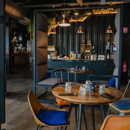 Mercure Centre Bassin Du Commerce 4*