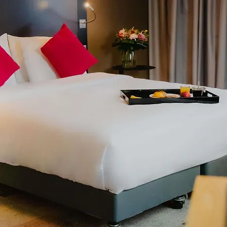 Mercure Centre Bassin Du Commerce 4*