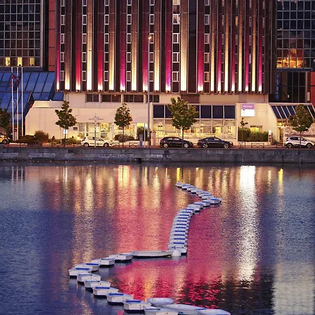 Hotel Mercure Centre Bassin Du Commerce 4*