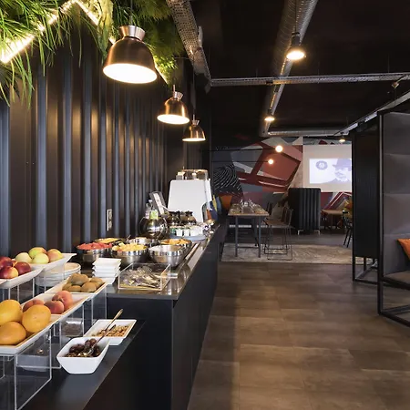 Hotel Mercure Centre Bassin Du Commerce 4*