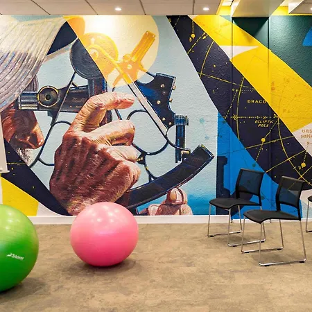 Mercure Centre Bassin Du Commerce Le Havre