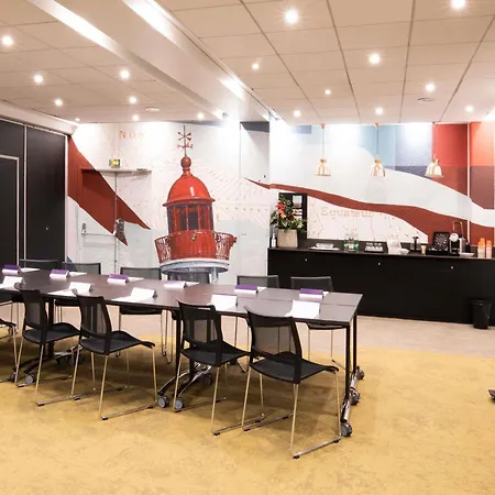 Mercure Centre Bassin Du Commerce 4*