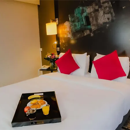 Mercure Centre Bassin Du Commerce