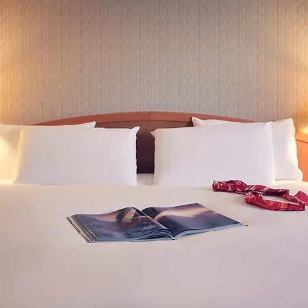 Mercure Centre Bassin Du Commerce 4* Le Havre