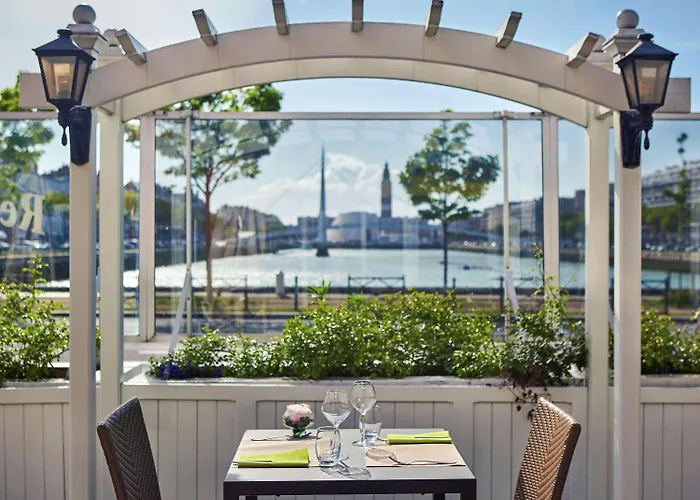 Mercure Centre Bassin Du Commerce Hotel Le Havre