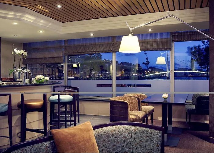 Mercure Centre Bassin Du Commerce Le Havre