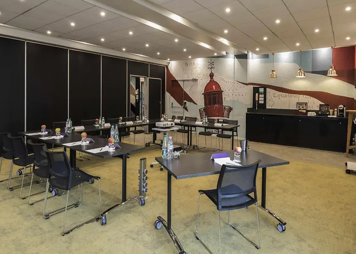 Mercure Centre Bassin Du Commerce 4*