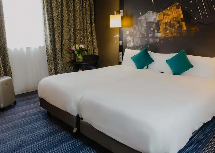 Mercure Centre Bassin Du Commerce Hotel