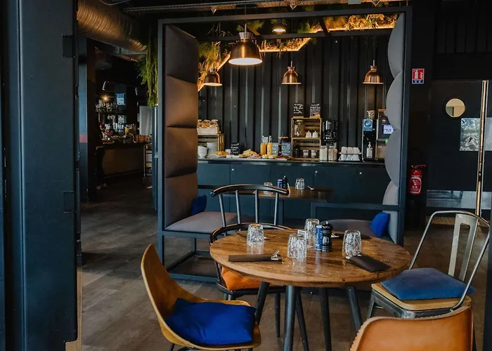 Mercure Centre Bassin Du Commerce 4*