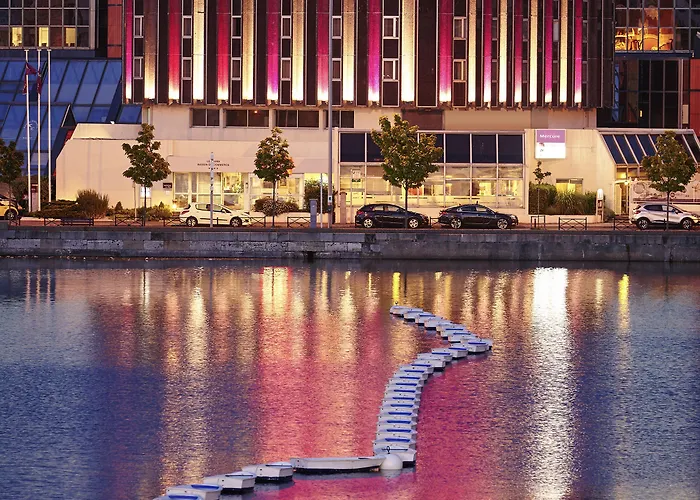 Ξενοδοχείο Mercure Centre Bassin Du Commerce 4*