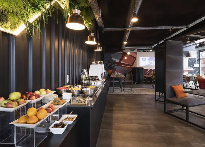 Hotel Mercure Centre Bassin Du Commerce 4*