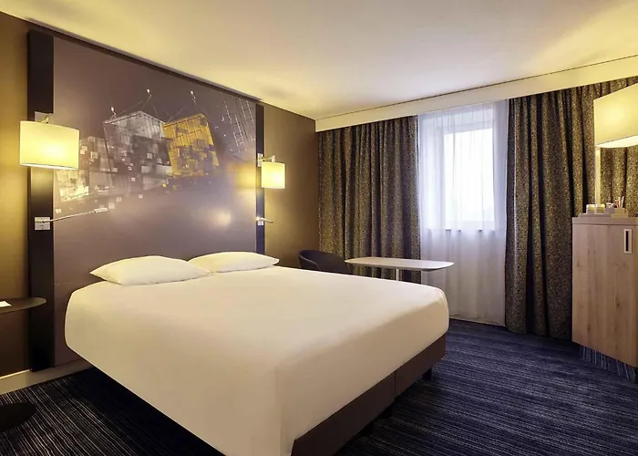 Hotel Mercure Centre Bassin Du Commerce